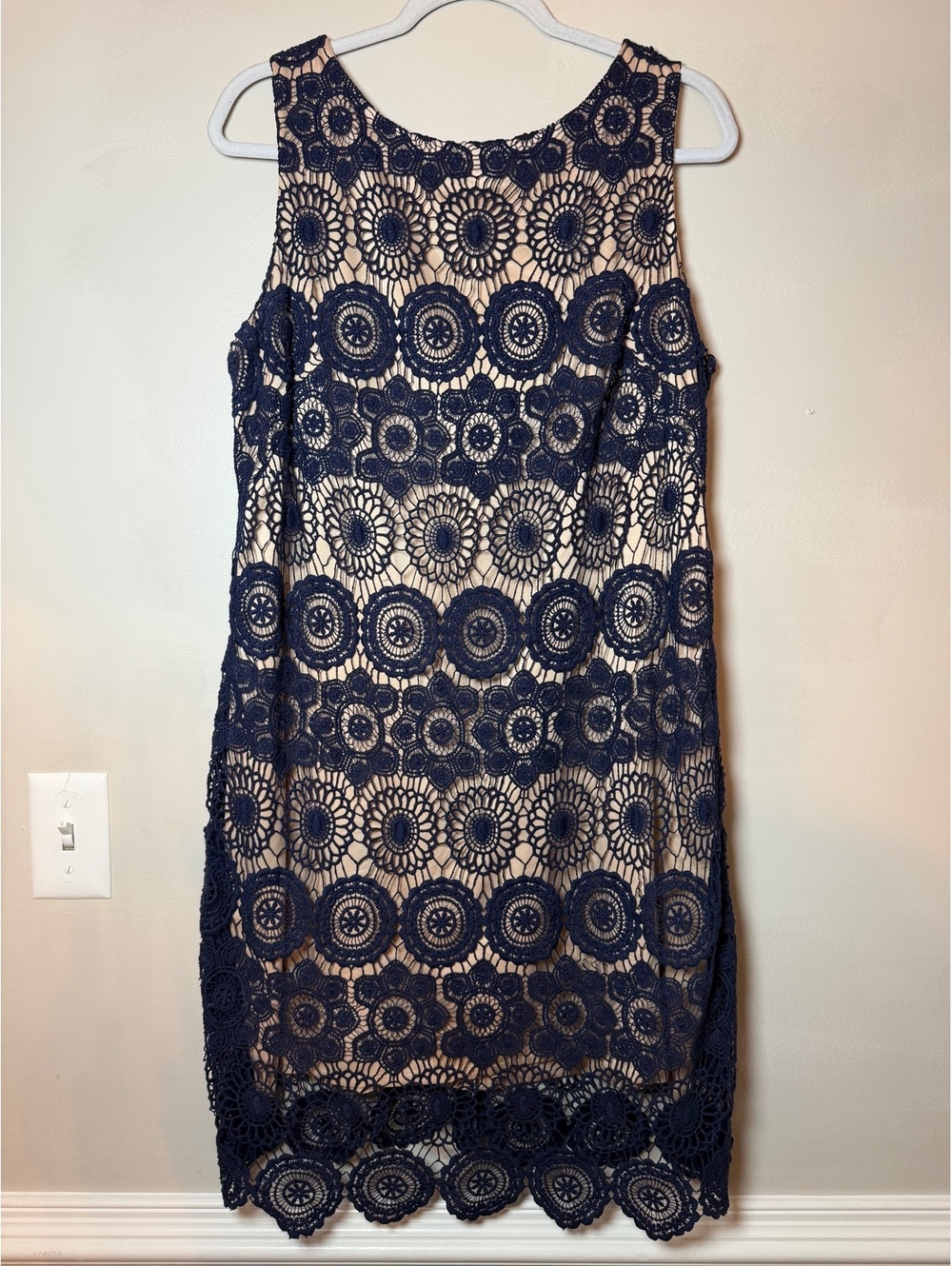 E liza J Navy Blue Crochet Lace Shift Dress Nude Lining Sleeveless. Size 14